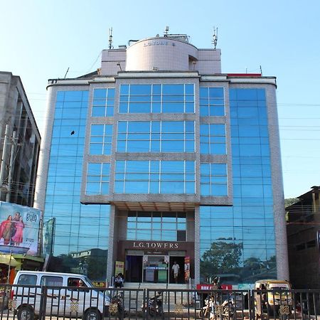 Lg Towers Hotel Guwahati Luaran gambar