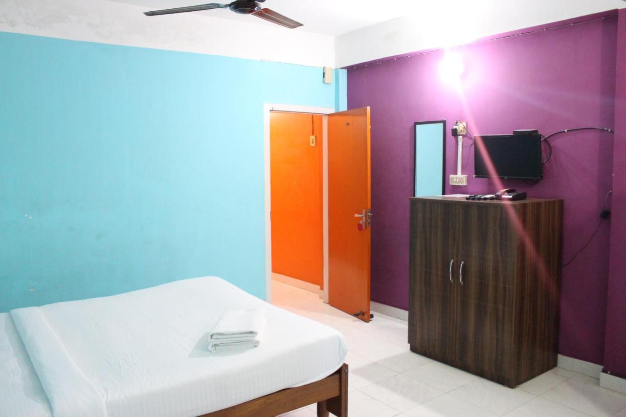 Lg Towers Hotel Guwahati Luaran gambar
