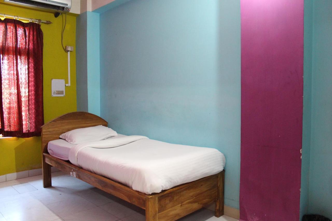 Lg Towers Hotel Guwahati Luaran gambar