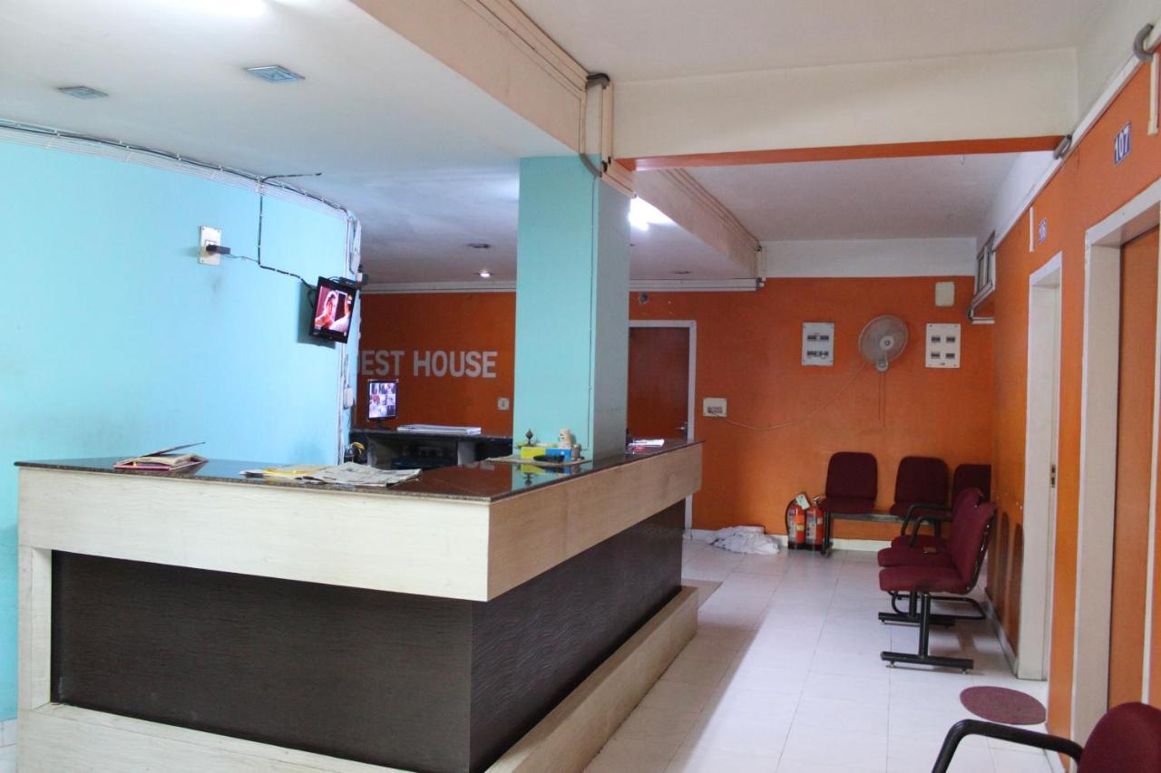 Lg Towers Hotel Guwahati Luaran gambar