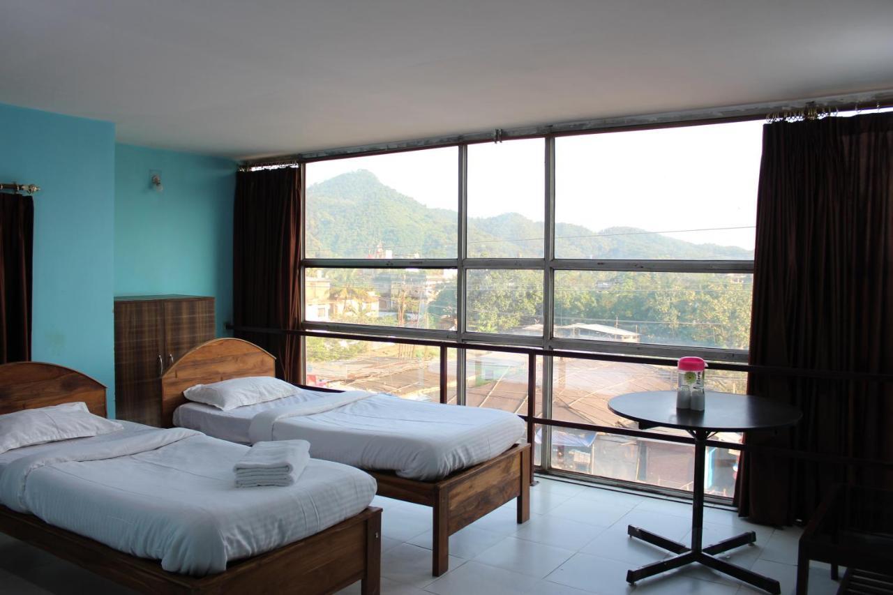 Lg Towers Hotel Guwahati Luaran gambar